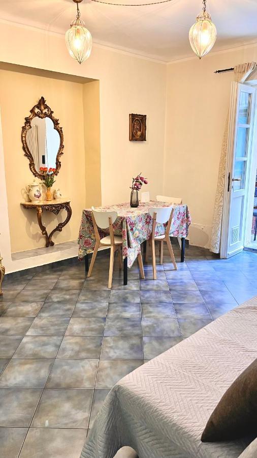 Al Bicerin Apartment, In Historical Center Of Turin Exterior foto