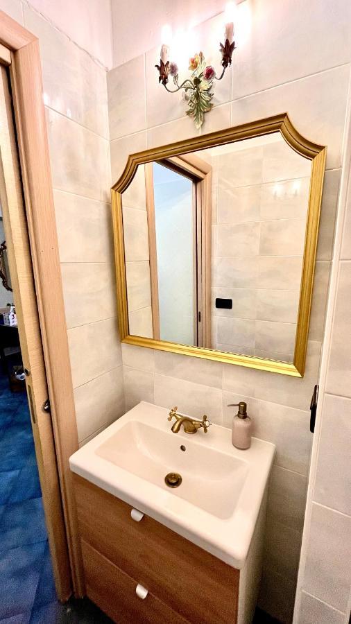 Al Bicerin Apartment, In Historical Center Of Turin Exterior foto